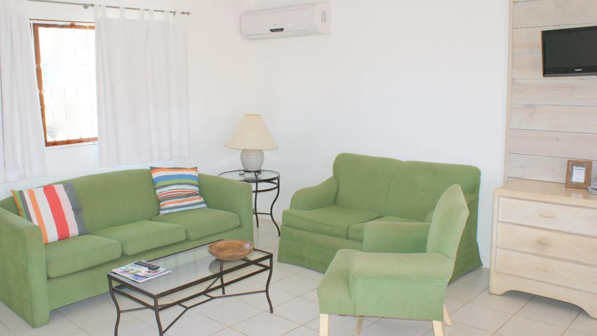 Pauline'S Apartments Palm Beach Aruba