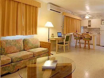 Pauline'S Apartments Palm Beach Aruba
