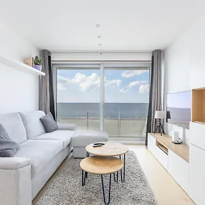 Met Frontaal Zeezicht Appartement Middelkerke